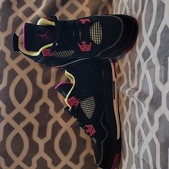 Nike Air Jordan 4 Retro "Fuschia" (RARE!!!) - Picture 10 of 10